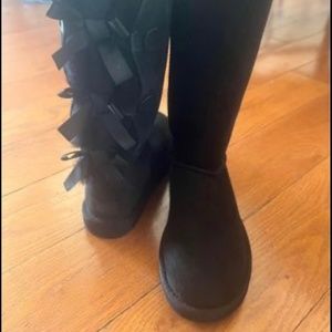 UGG Tall Bailey Bow Boots NEW, size 7